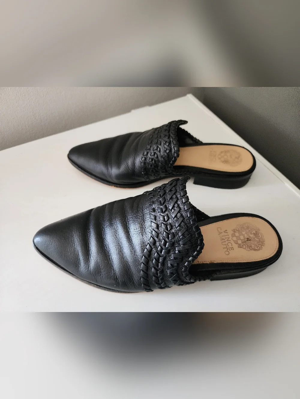 Vince Camuto Sona Mule sandals Women's Size 9.5 Pointy Toe Shoe Black Leather - Picture 2 of 11